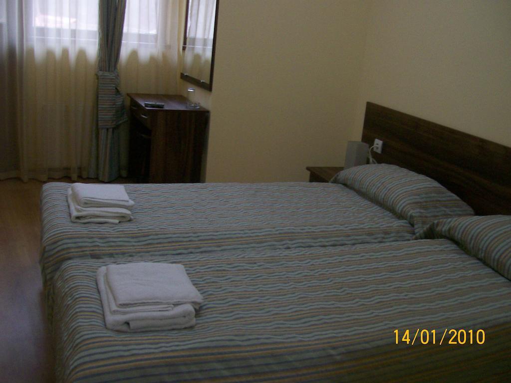 Hera Guest House ชิฟลิค ห้อง รูปภาพ