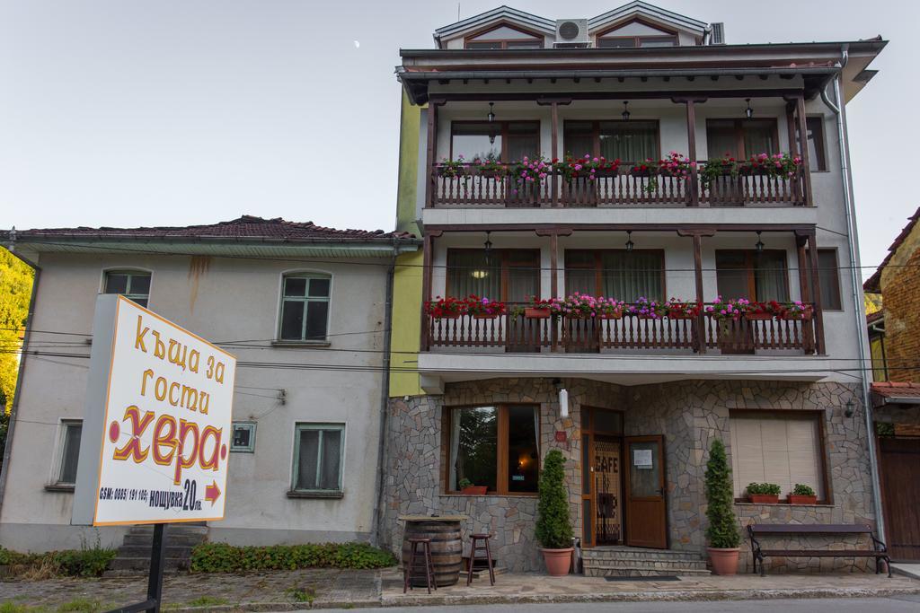 Hera Guest House ชิฟลิค ภายนอก รูปภาพ
