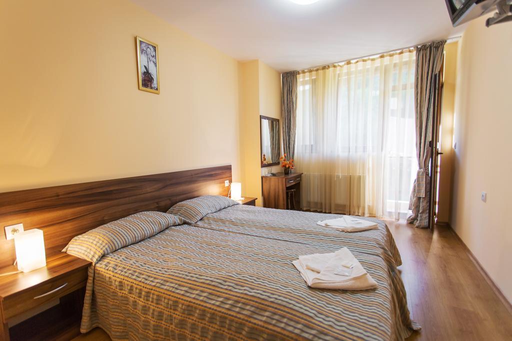 Hera Guest House ชิฟลิค ภายนอก รูปภาพ