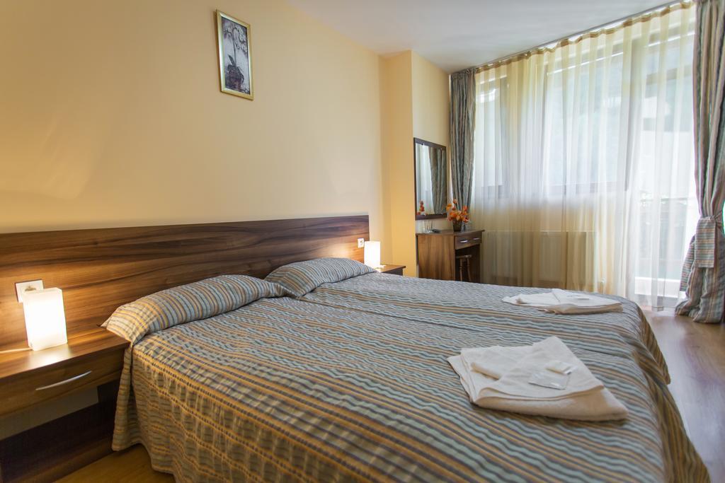 Hera Guest House ชิฟลิค ภายนอก รูปภาพ